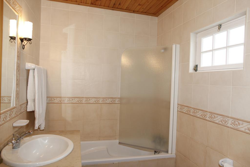 Maison d'hôtes Casa Capelinhos à Capelo Chambre photo